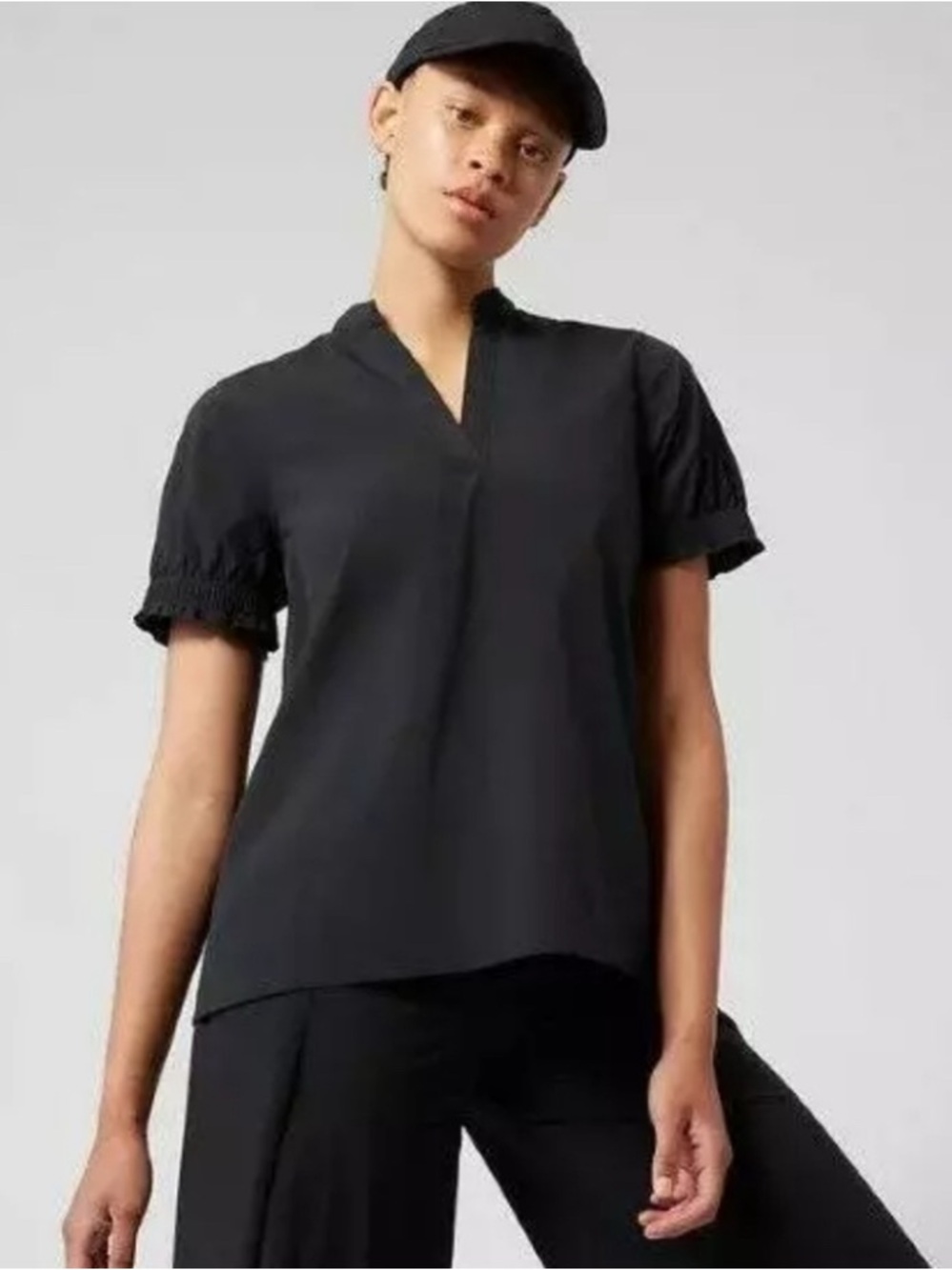 Athleta Levitate Poplin V-Neck Women's Top